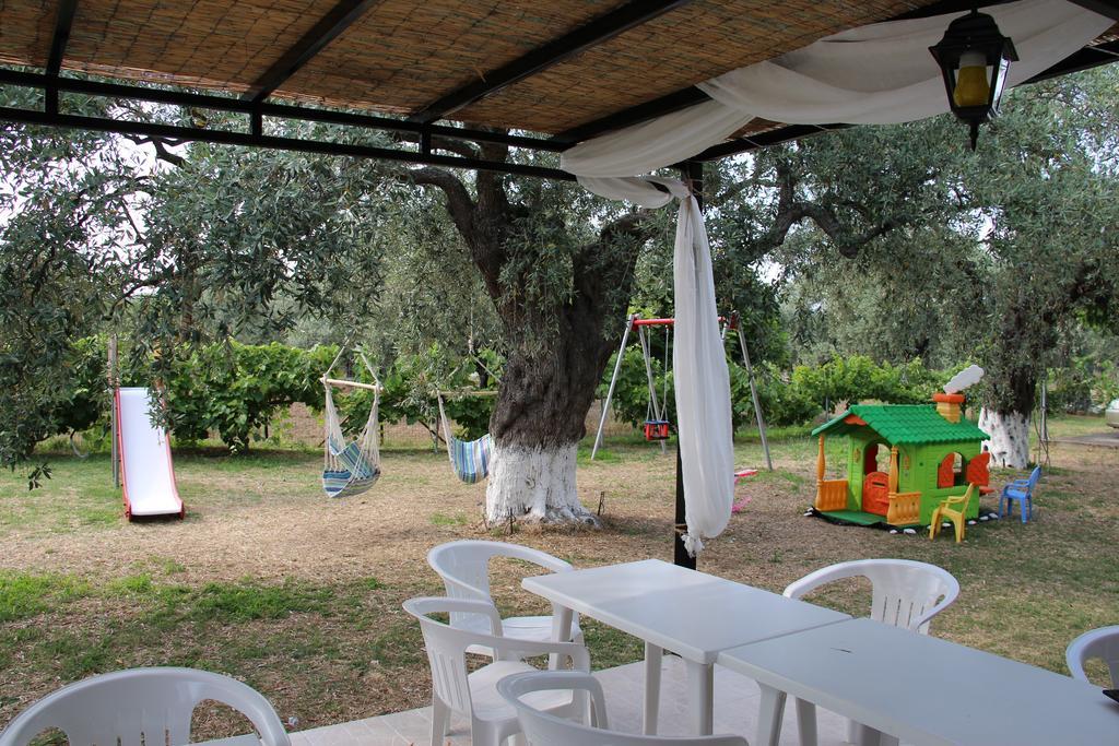 شقة Patroudis House Skala Rachoni  المظهر الخارجي الصورة